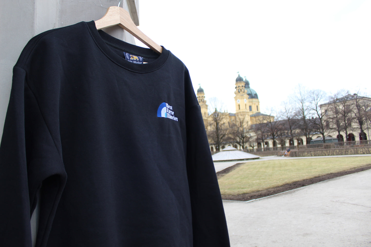 Sweater "Westkurve München" Schwarz